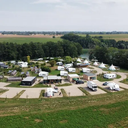 Tiny Igloo Bergstroem *